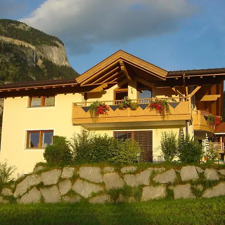 Eisenmann Apartment *